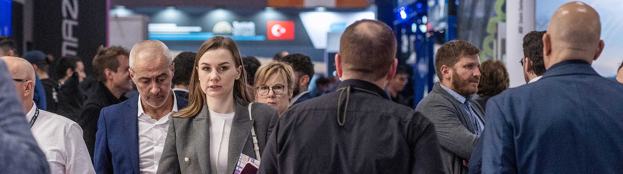 Crowds of trade visitors in one of the show's aisles