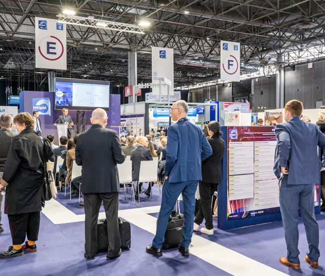 Atelier présenté par un exposant lors du salon Milipol Paris, devant un parterre de participants.
