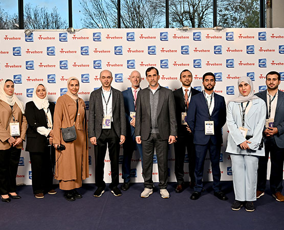 Dubai official delegation, posing for a photo with Milipol Paris in the background