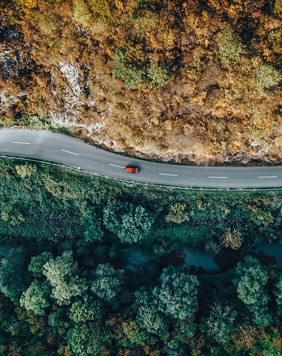 voiture sur la route